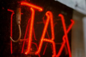 不動産買取時の税金とその処理方法とは？💸🏡