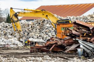 🏚️【札幌】空き家の解体を考えたら読むブログ！手順・費用・注意点まで丸わかり！