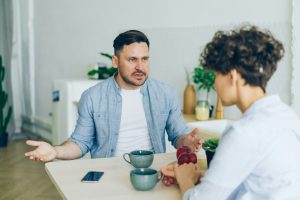 💔離婚に伴う不動産の売却：財産分与をスムーズに進めるためのアドバイス🏠